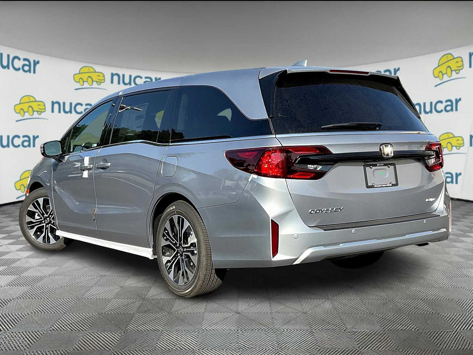 2026 Honda Odyssey Elite photo 4