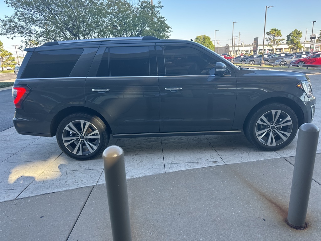 2021 Ford Expedition Limited photo 4