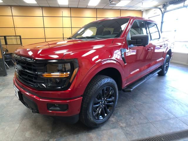 2025 Ford F-150 XLT photo 4