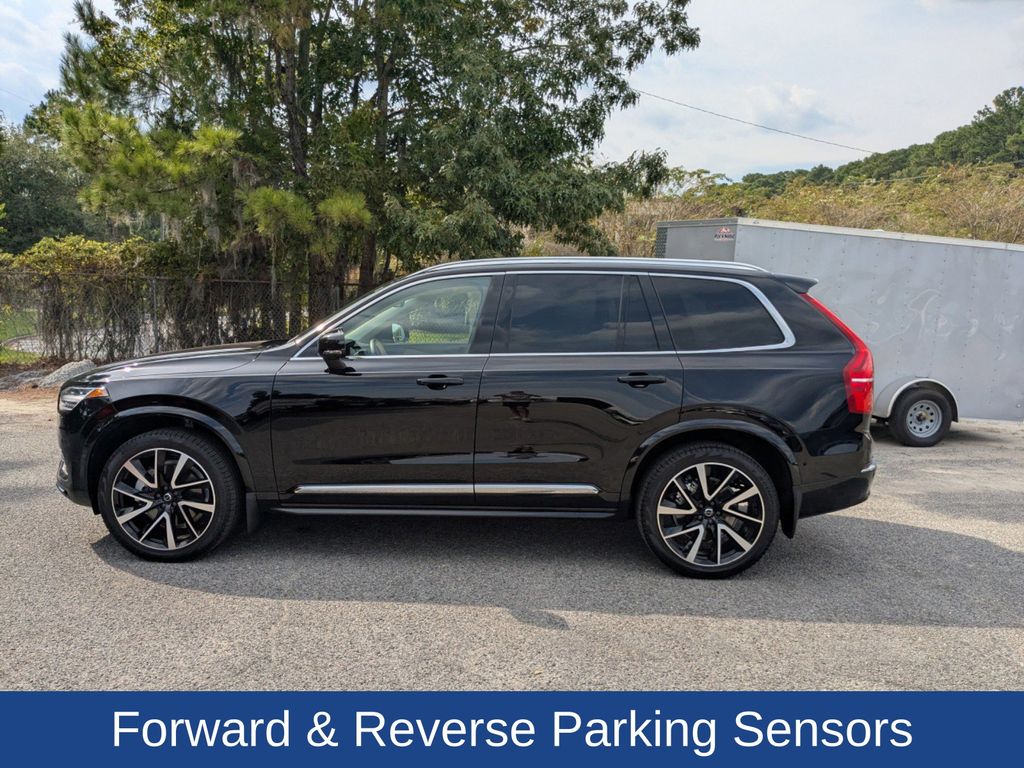 2023 Volvo XC90 Plus photo 3