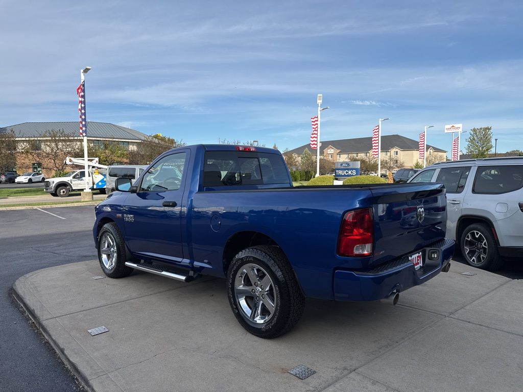 2014 Ram 1500 Express photo 2