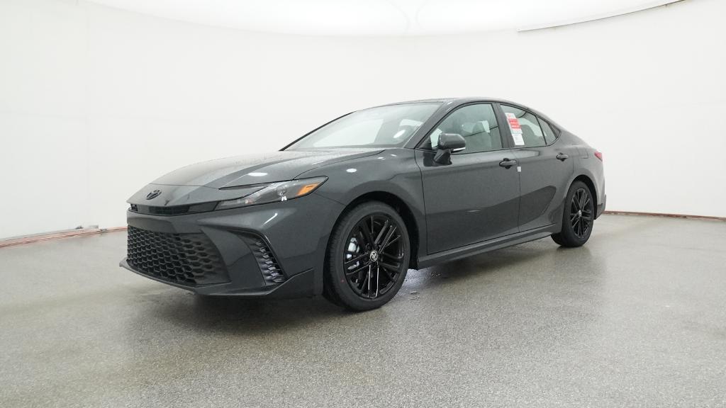 2026 Toyota Camry SE photo 4