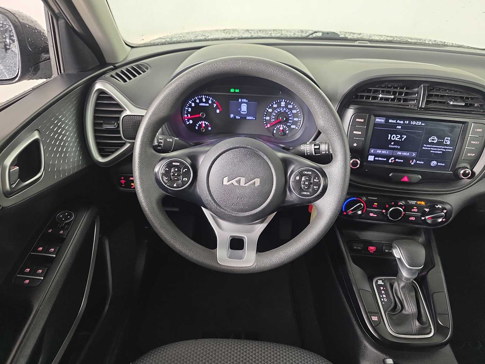 2022 Kia Soul LX photo 11