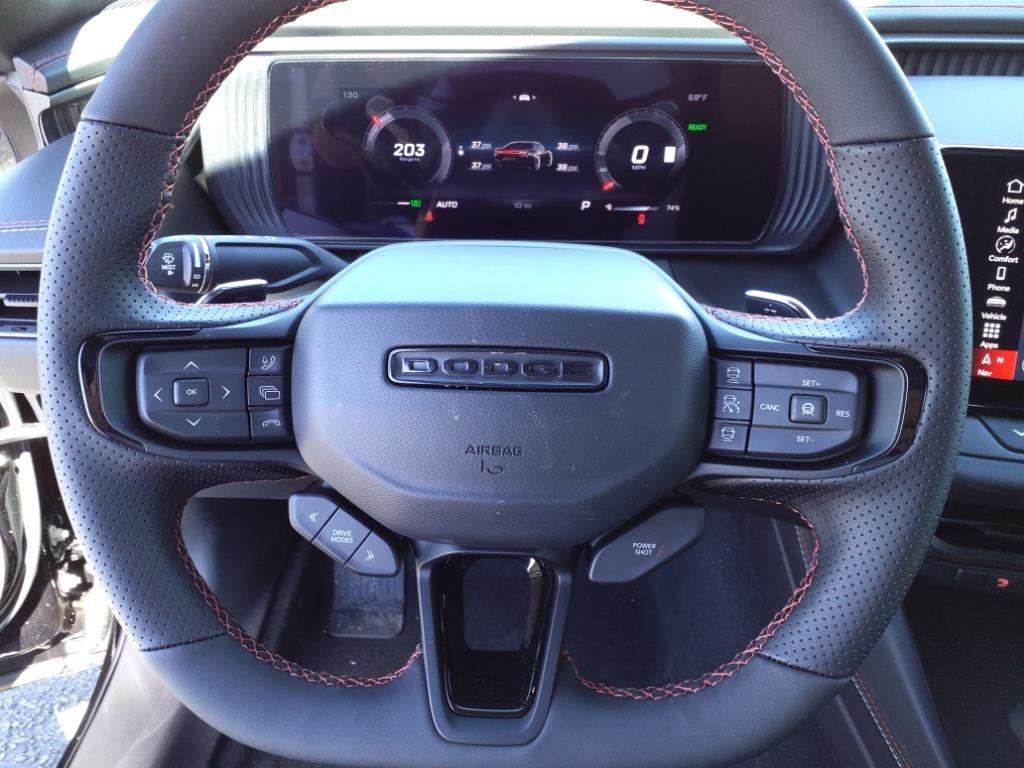 2025 Dodge Charger R/T photo 13
