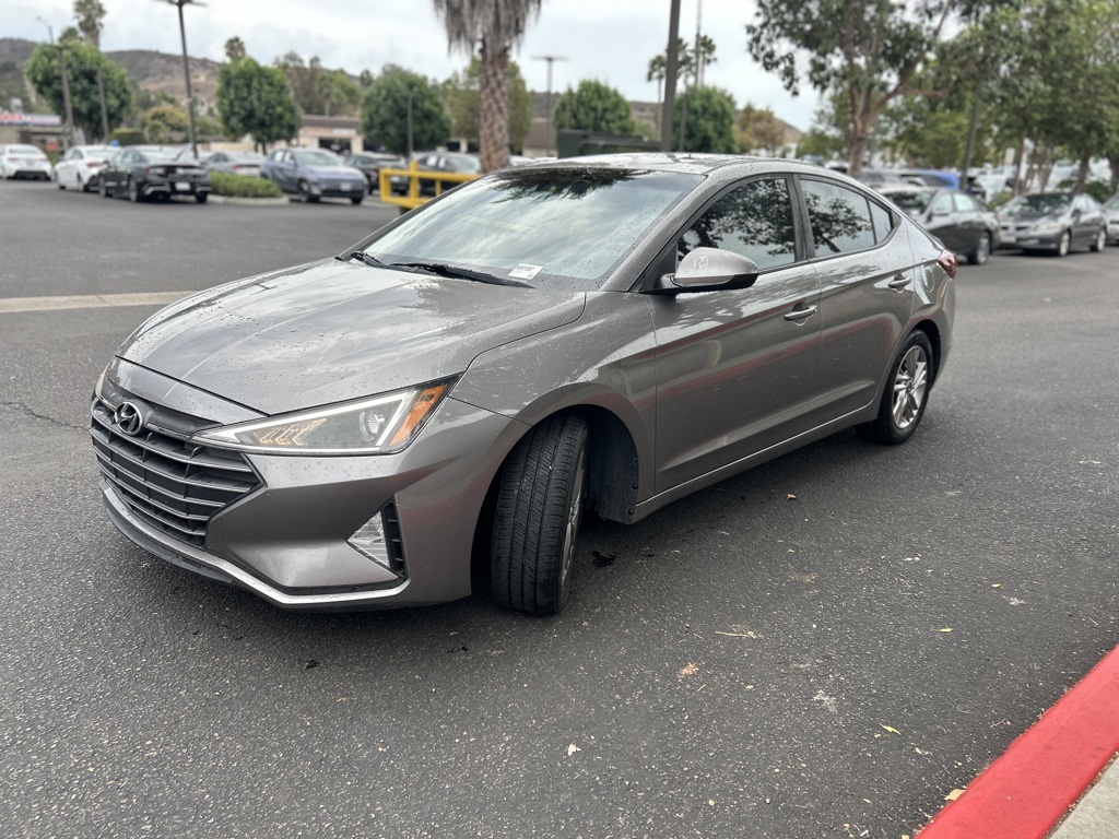 2020 Hyundai Elantra Value Edition photo 3