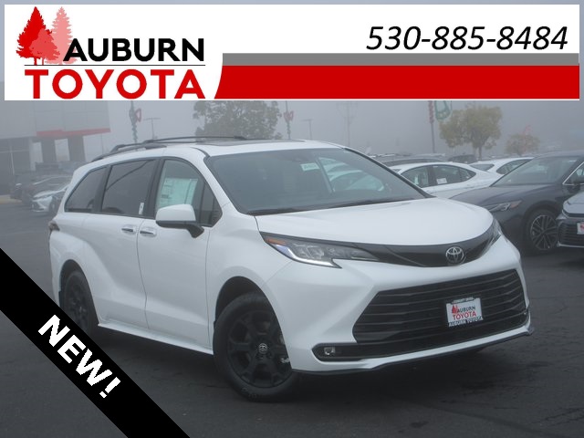 2026 Toyota Sienna Woodland Edition's photo