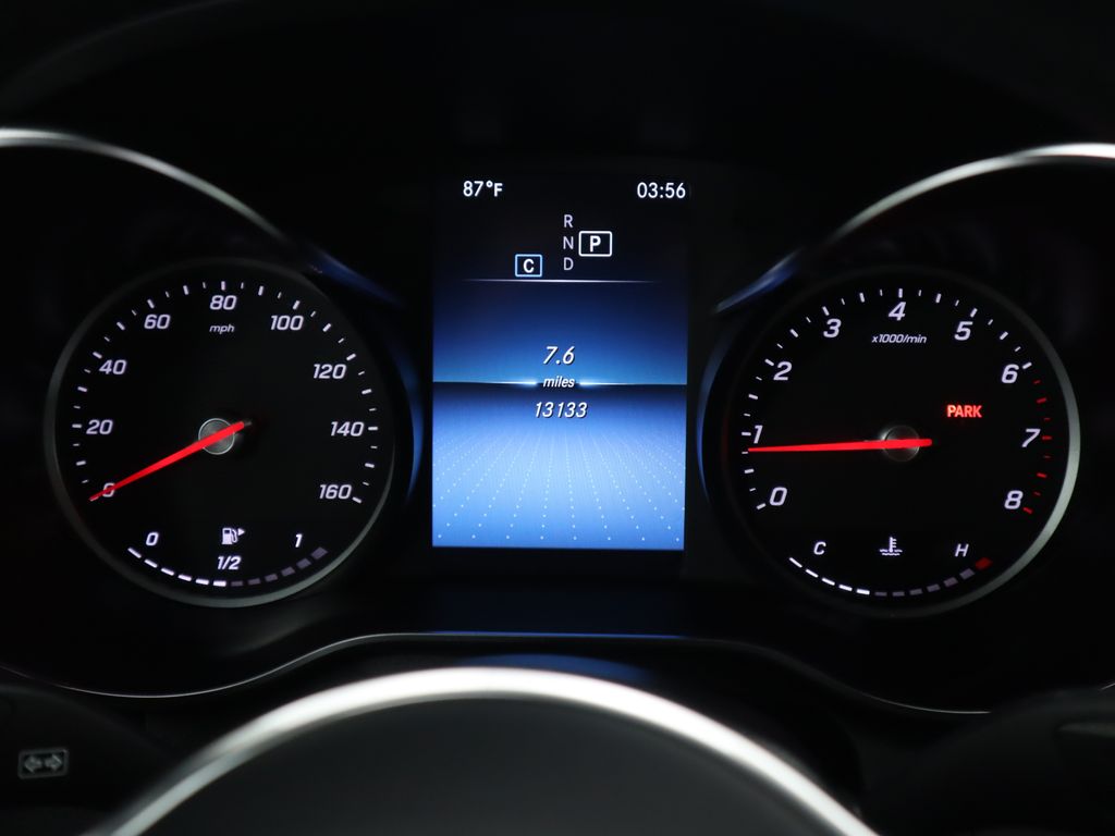 2022 Mercedes Benz GLC 300 photo 33