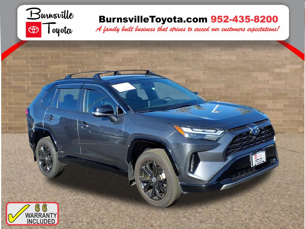 2024 Toyota RAV4 XSE's photo