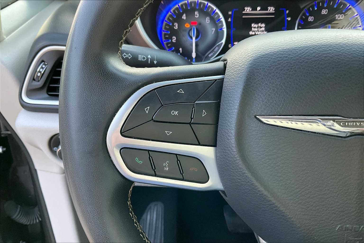 2022 Chrysler Voyager LX photo 22