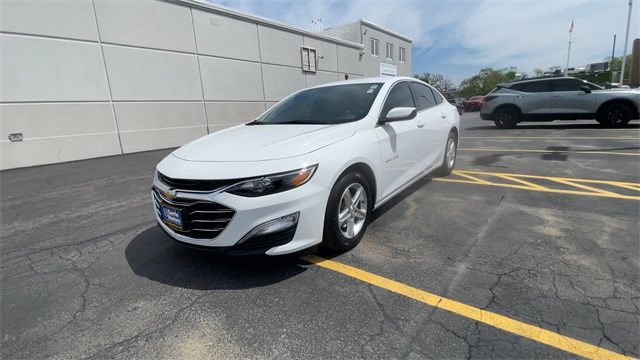 2025 CHEVROLET MALIBU - Image 4