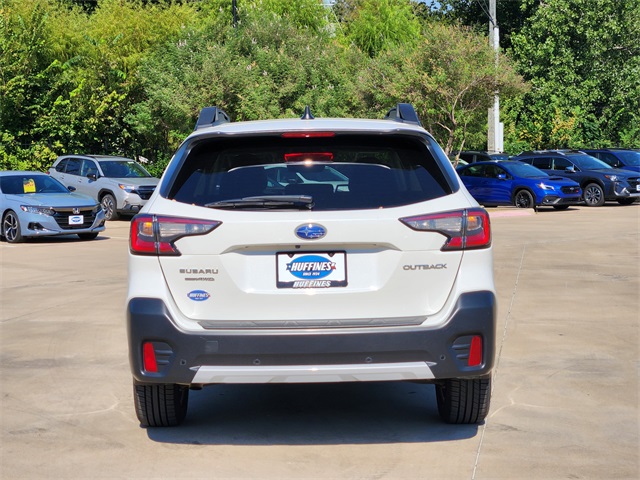 2020 Subaru Outback Limited photo 4