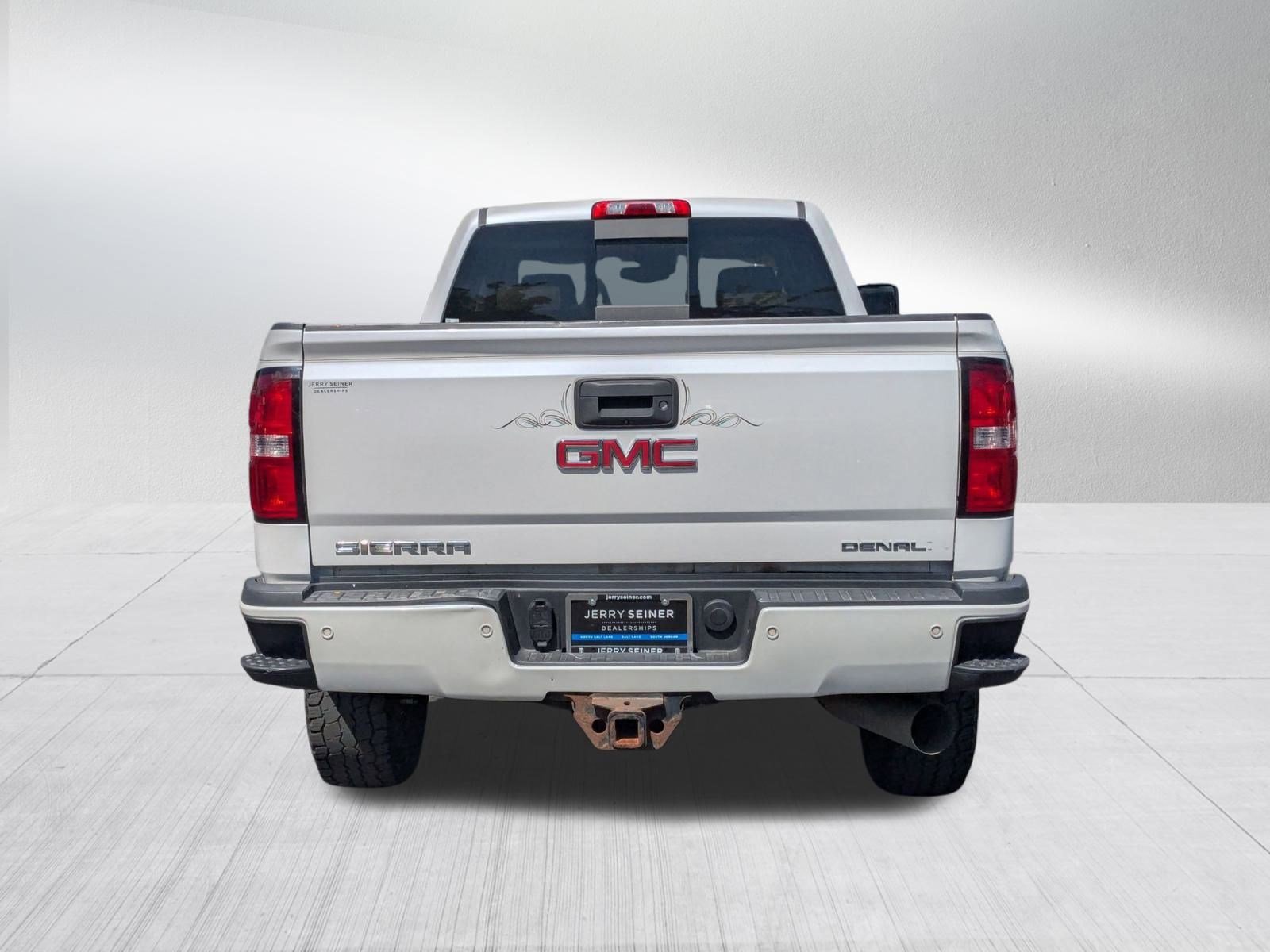2018 Gmc Sierra 3500 HD Denali photo 4