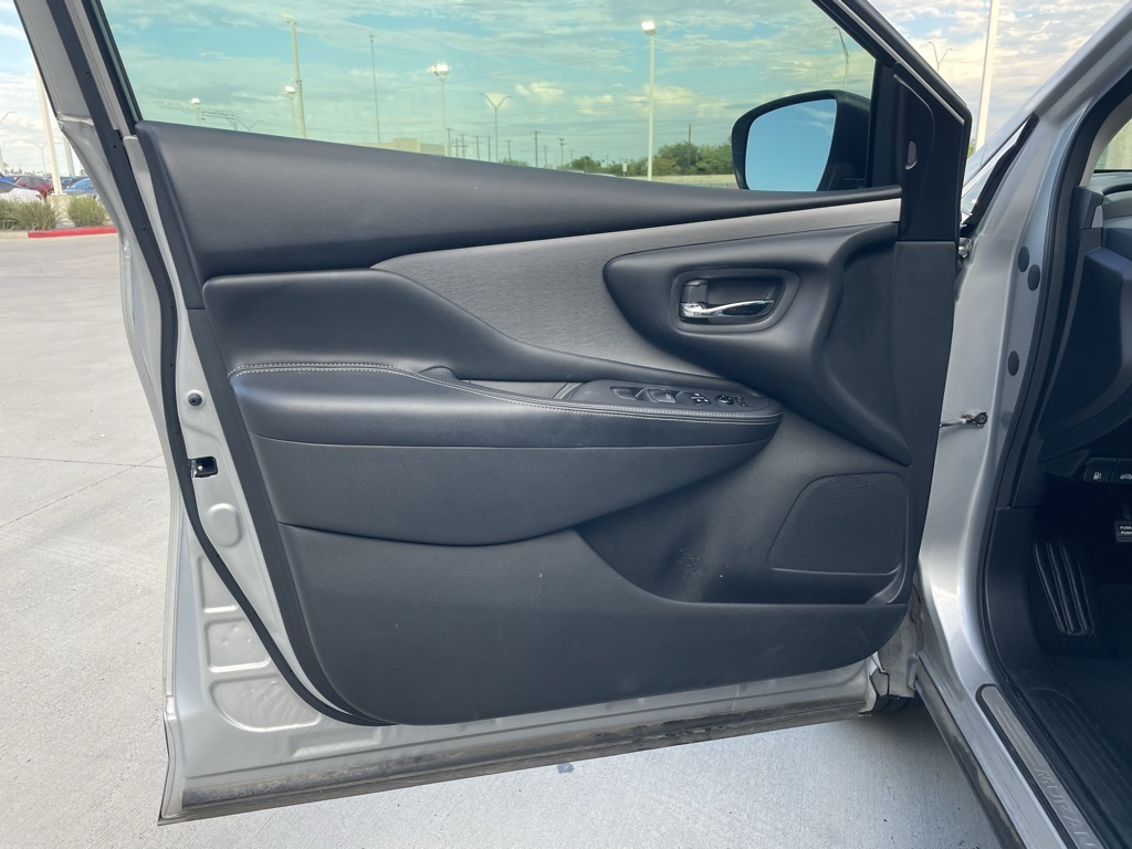 2020 Nissan Murano S photo 11