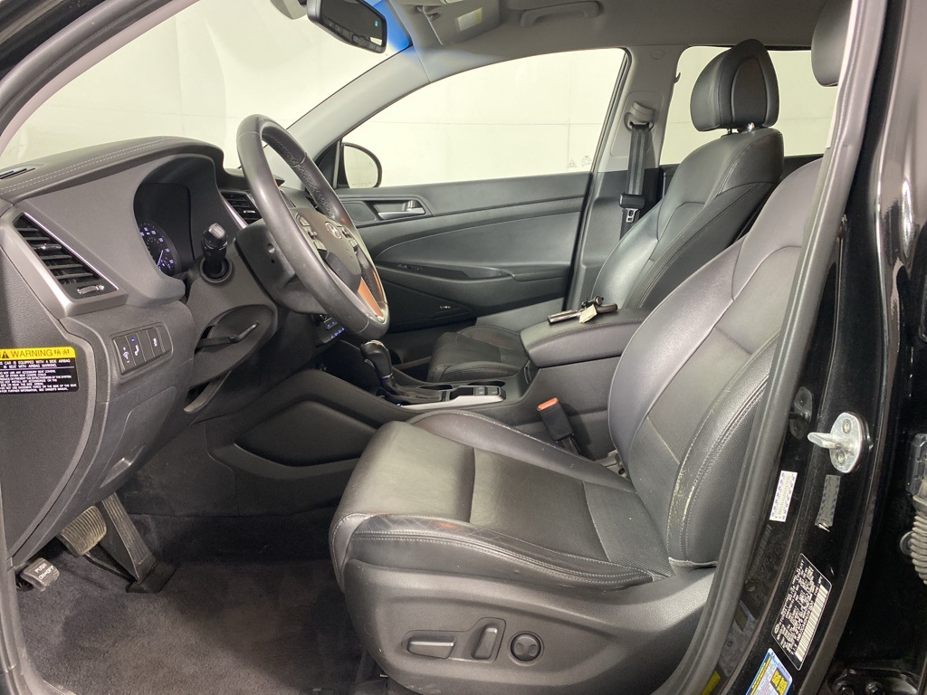 2017 Hyundai Tucson SE Plus photo 12