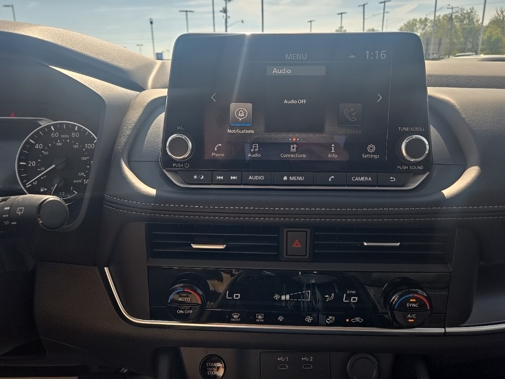 2026 Nissan Rogue SV photo 16