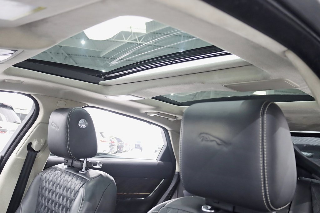 2019 Jaguar XJ XJL Supercharged photo 32