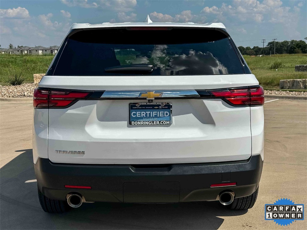 2023 Chevrolet Traverse LS photo 4