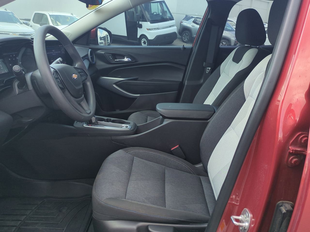 2024 Chevrolet Trax LS photo 16