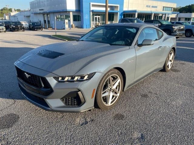 2024 Ford Mustang GT photo 3