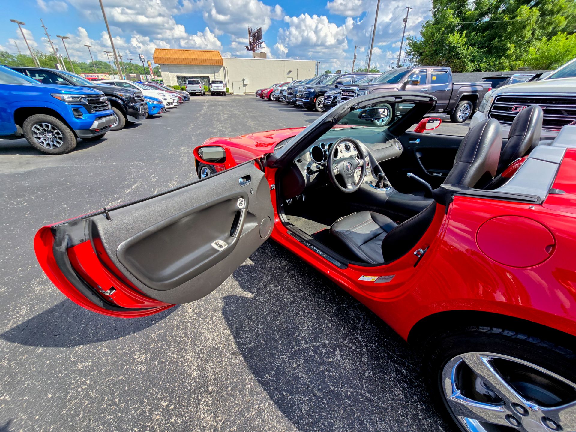 2009 Pontiac Solstice photo 27
