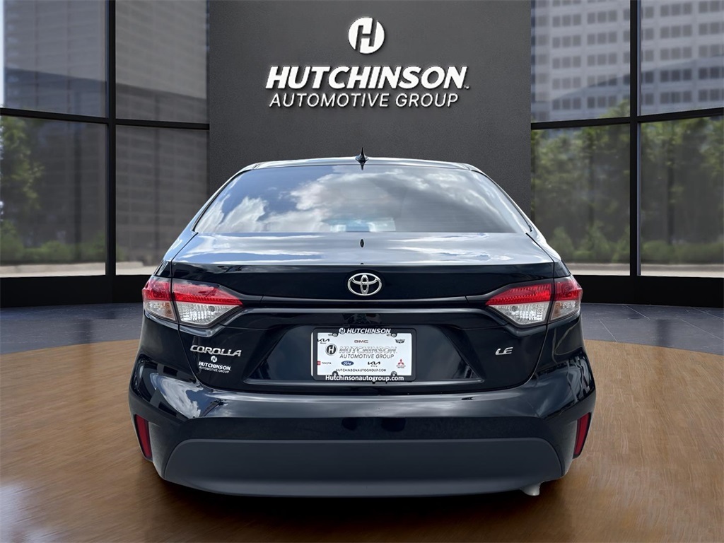 2025 Toyota Corolla LE photo 6