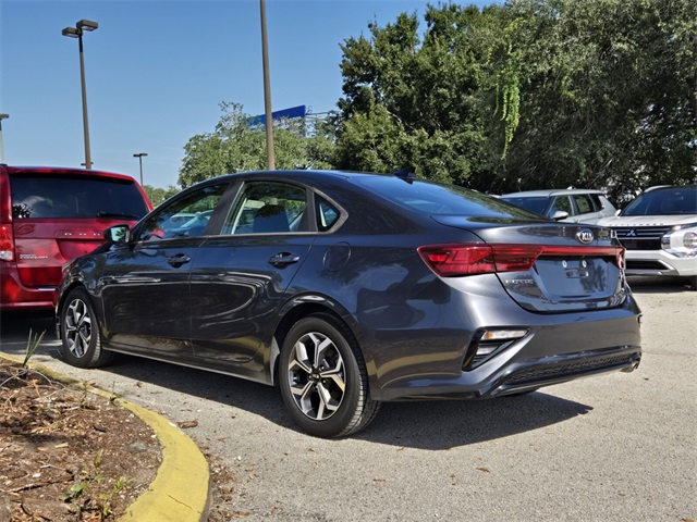 2020 Kia Forte LXS photo 2