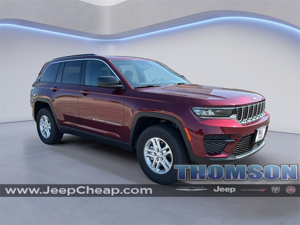 2025 Jeep Grand Cherokee Laredo's photo