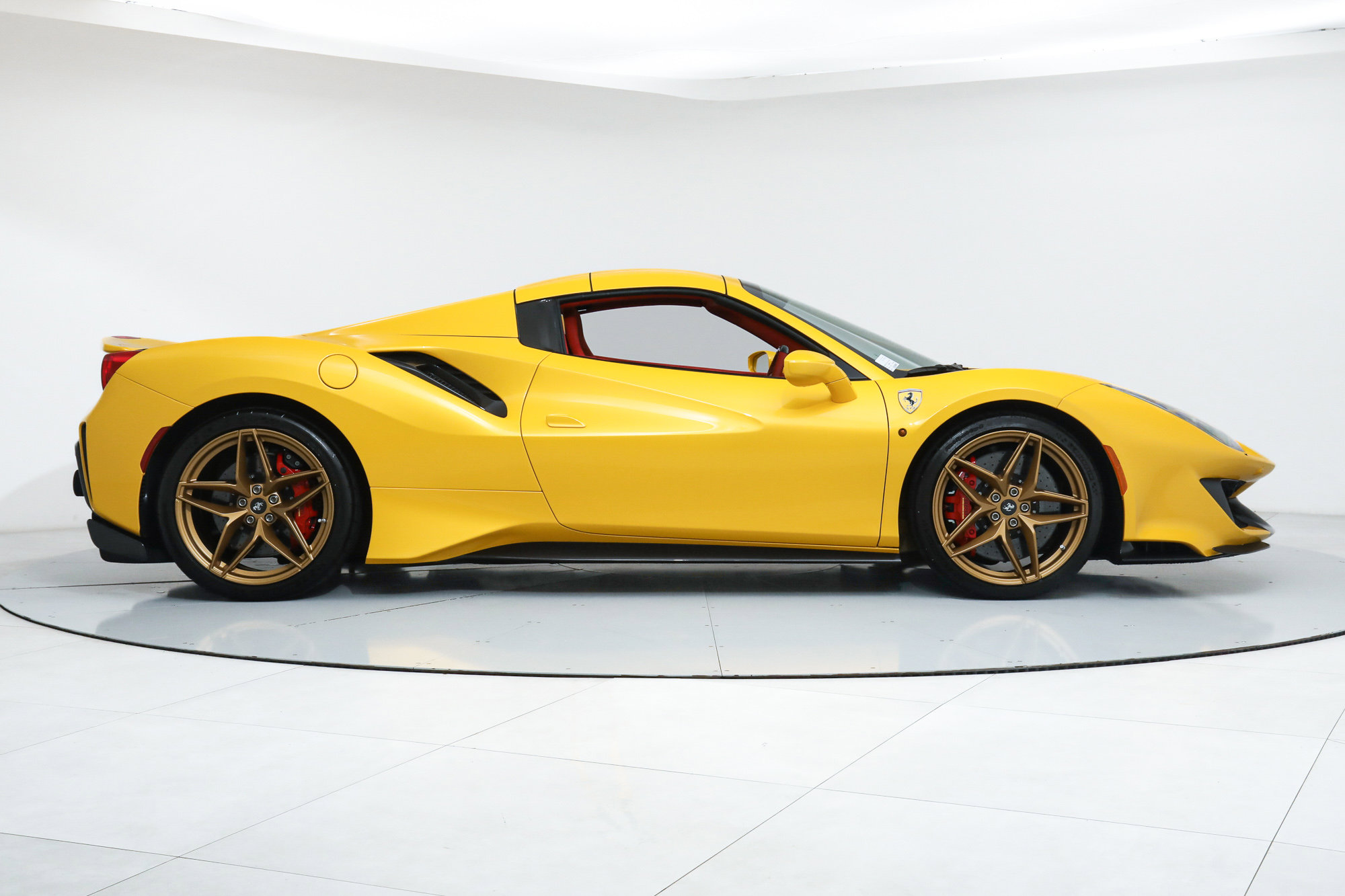 2020 Ferrari 488 Pista Spider photo 10