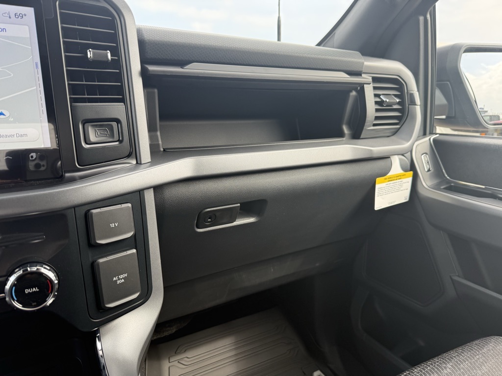 2025 Ford F-150 XLT photo 49