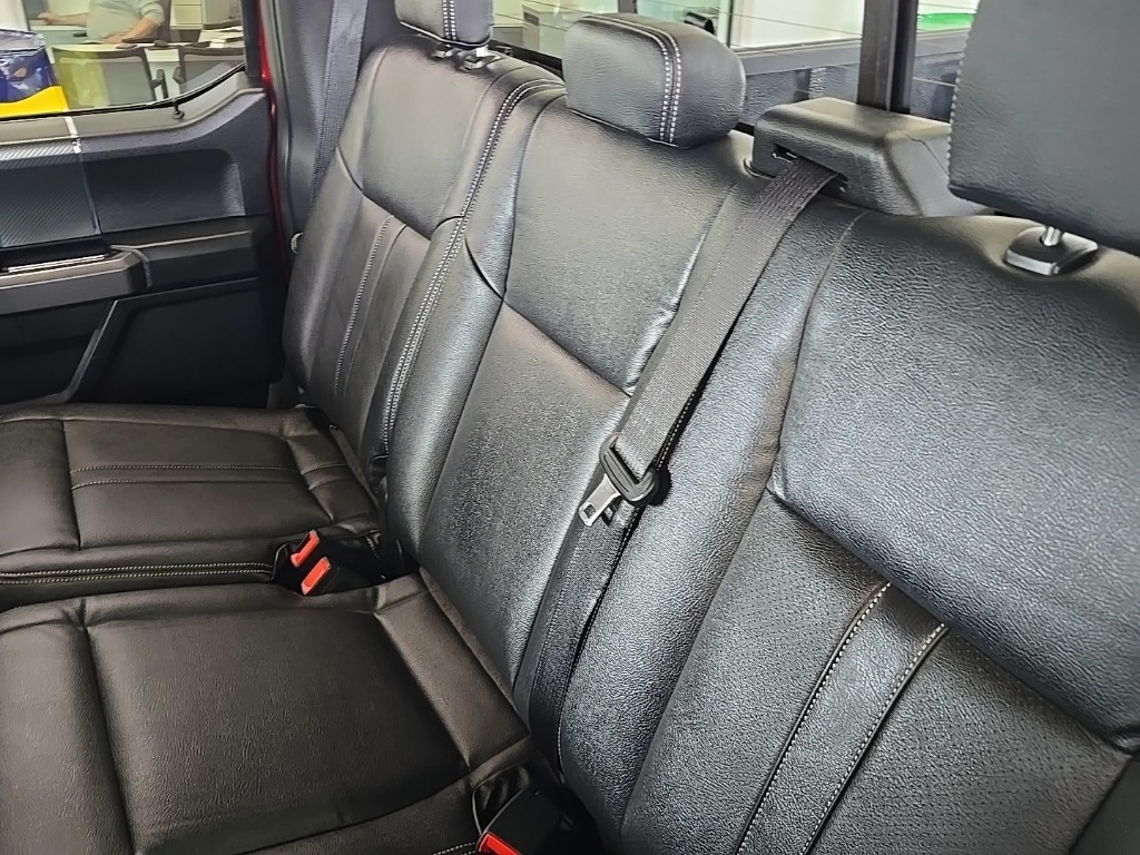 2018 Ford F-150 XLT photo 14