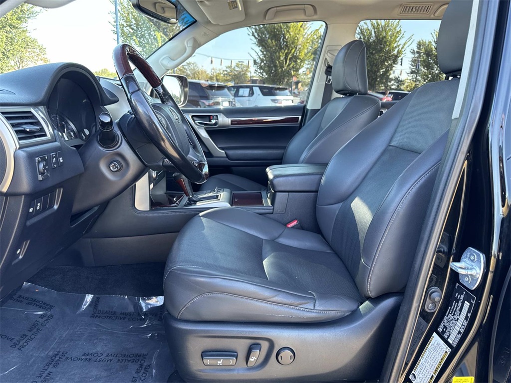 2019 Lexus GX 460 photo 14
