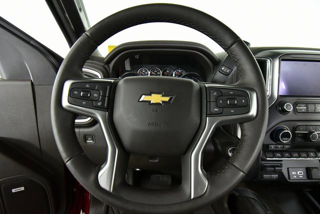 2022 Chevrolet Silverado 1500 LTZ photo 2