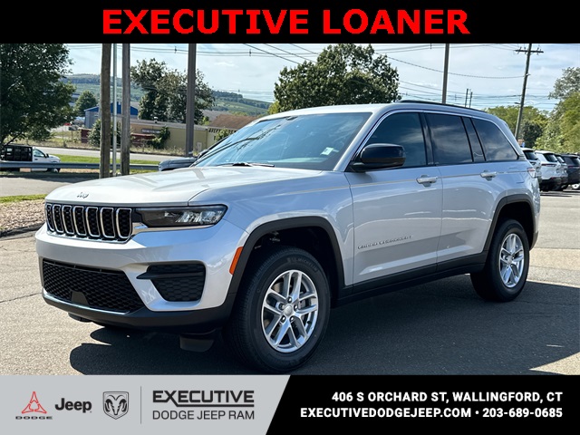 2025 Jeep Grand Cherokee Laredo's photo