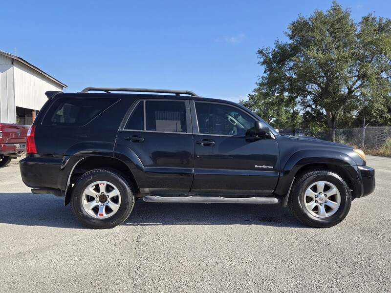 2007 Toyota 4Runner SR5 photo 4