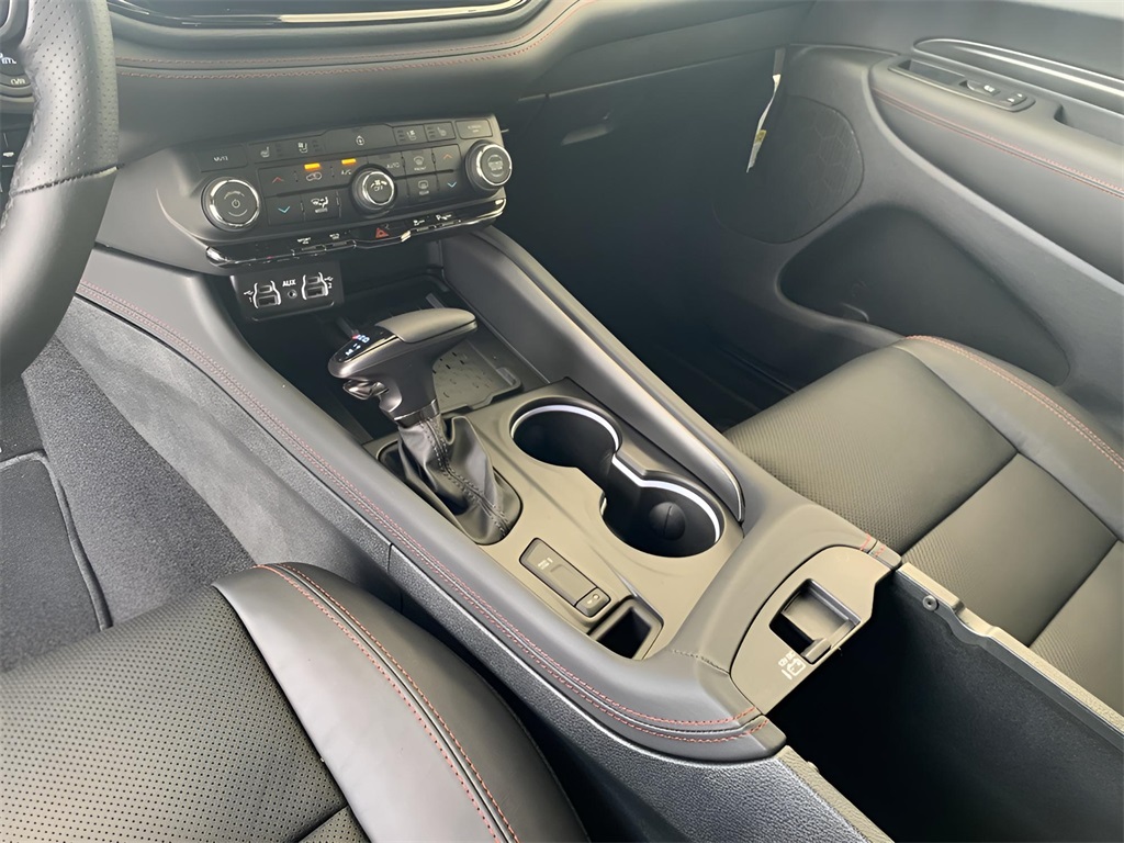 2025 Dodge Durango R/T Plus photo 34