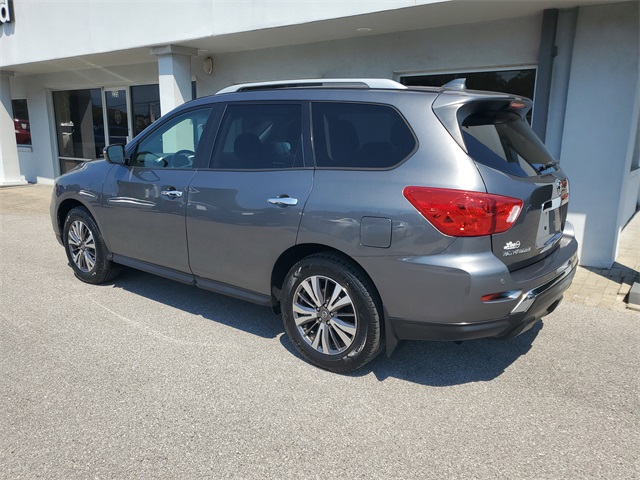 Used 2019 Nissan Pathfinder S with VIN 5N1DR2MN4KC582738 for sale in Fort Walton Beach, FL