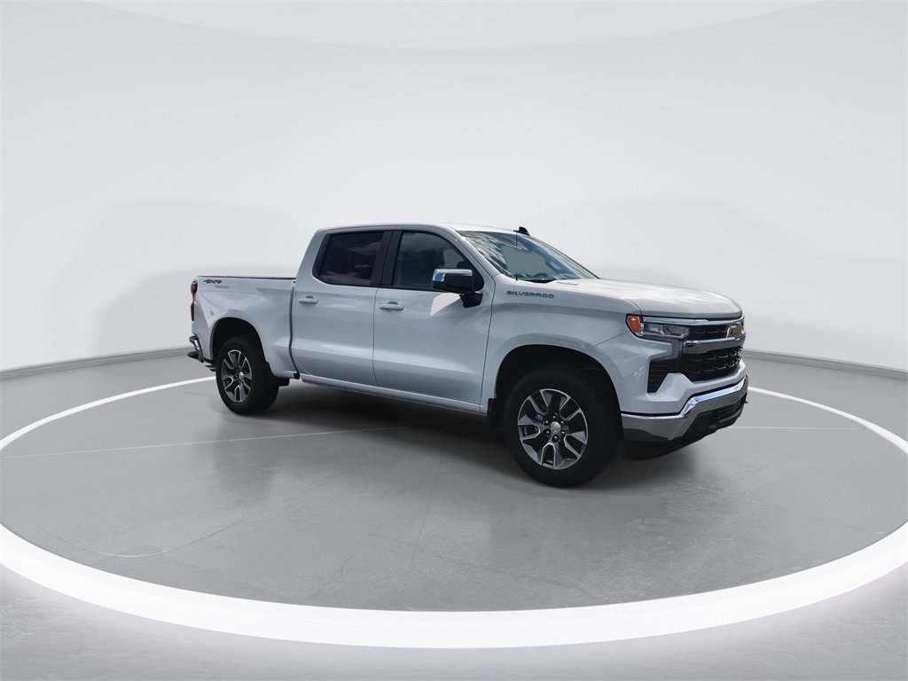 2025 Chevrolet Silverado 1500 LT photo 2