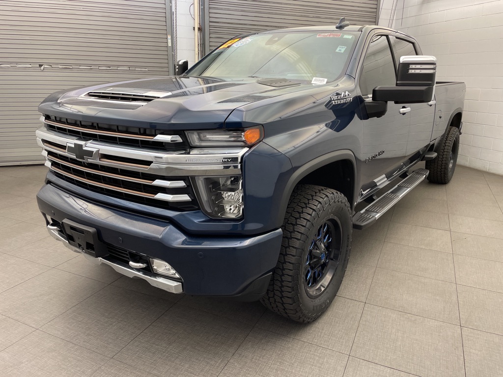 2022 Chevrolet Silverado 3500HD High Country photo 2