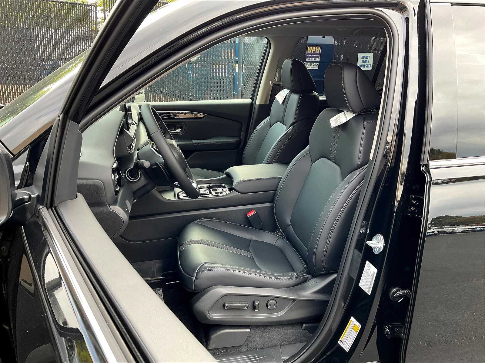2025 Honda Pilot Touring photo 7