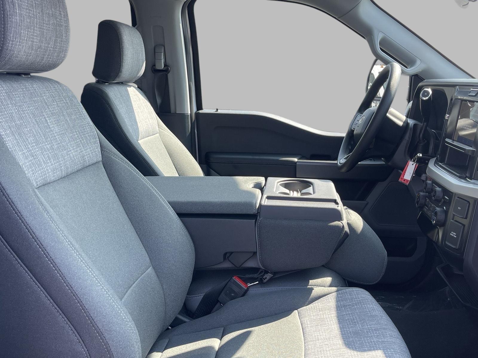 2025 Ford F-250 XLT photo 16