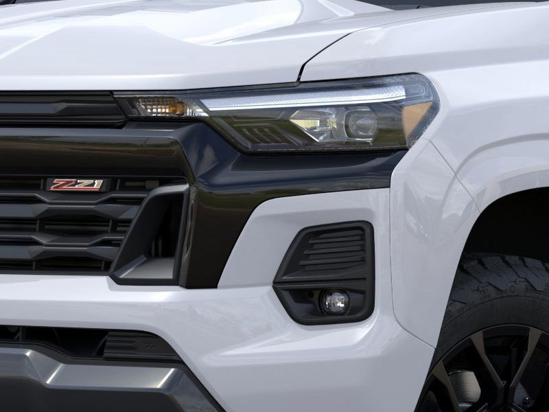 2025 Chevrolet Colorado Z71 photo 13