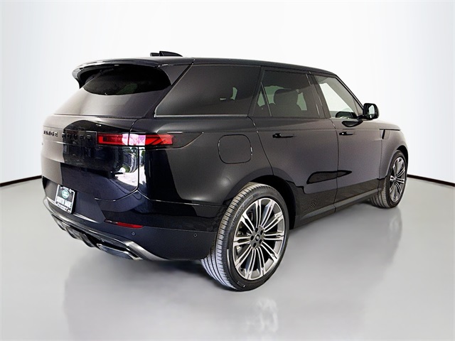 2025 Land Rover Range Rover Sport SE photo 2