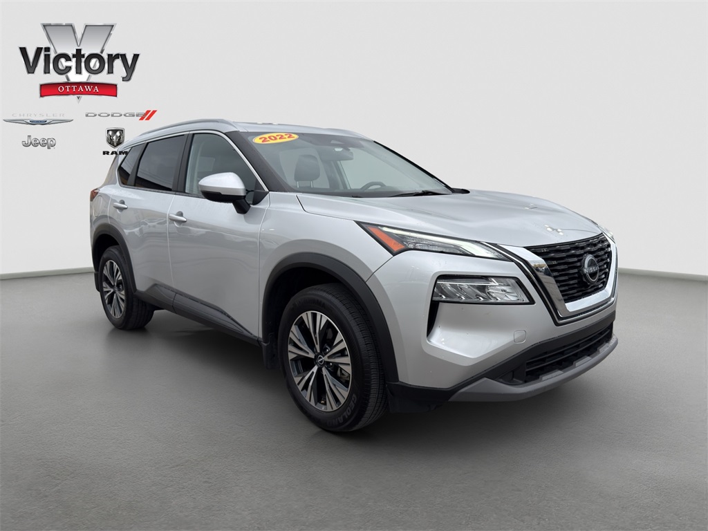 2022 Nissan Rogue SV photo 8
