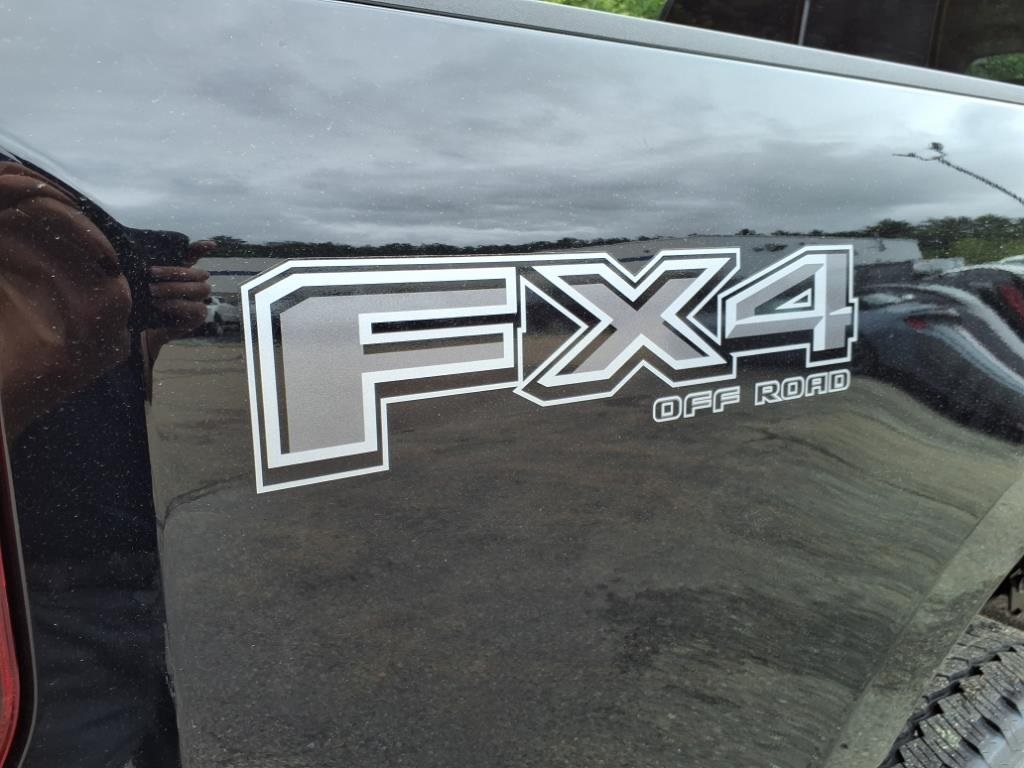 2025 Ford F-350 XLT photo 6