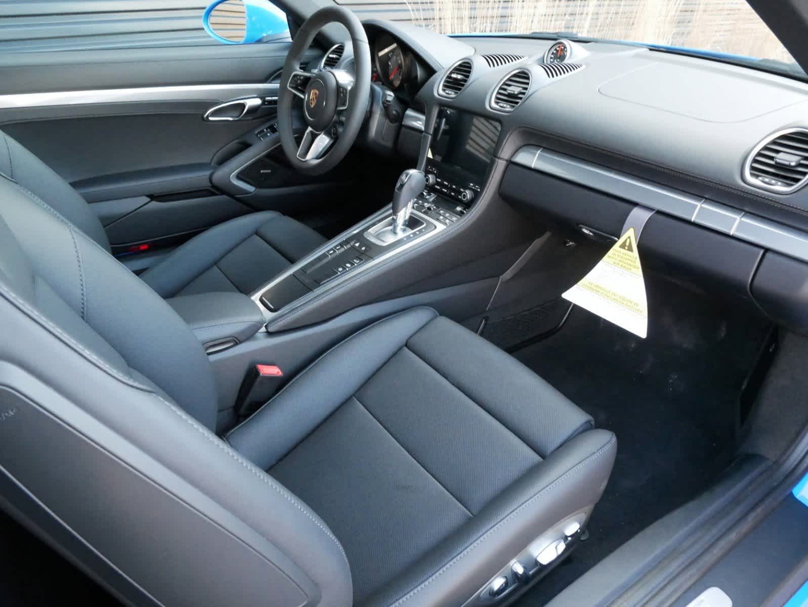 2025 Porsche Cayman S photo 26