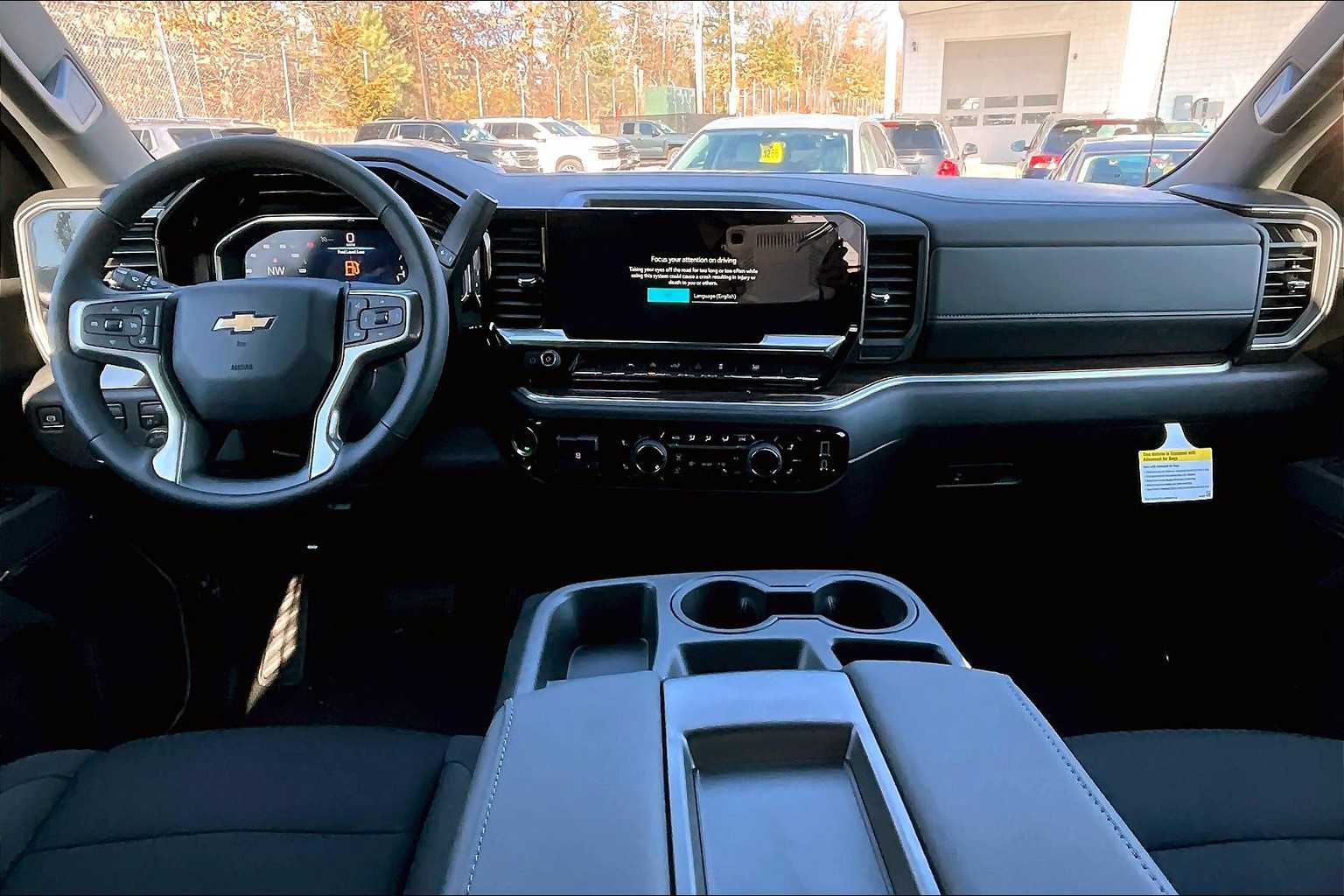 2025 Chevrolet Silverado 1500 LT photo 11