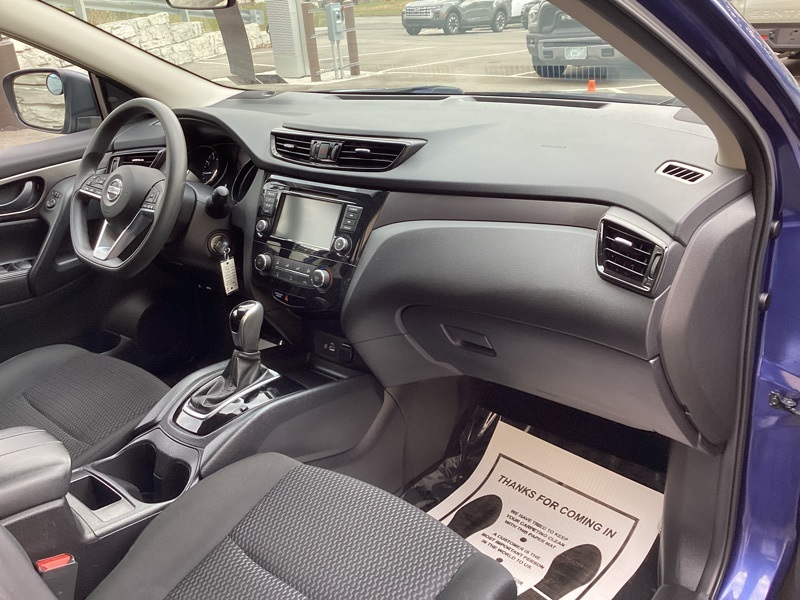 2022 Nissan Rogue Sport S photo 19