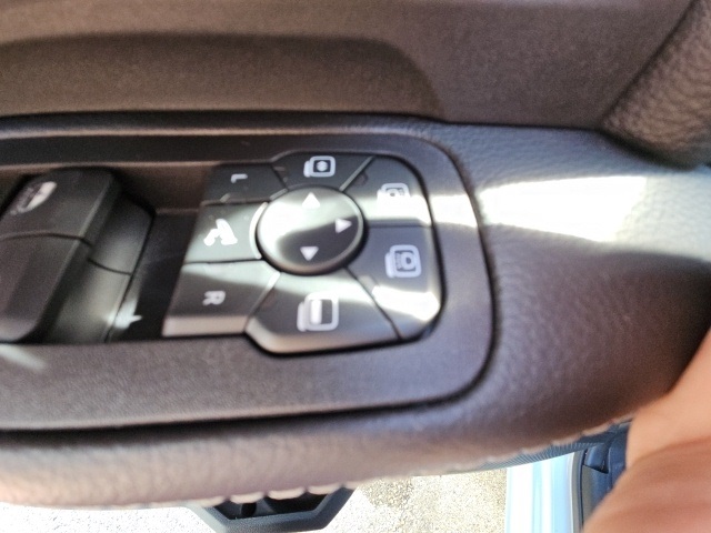 2026 Ram 2500 Big Horn photo 9