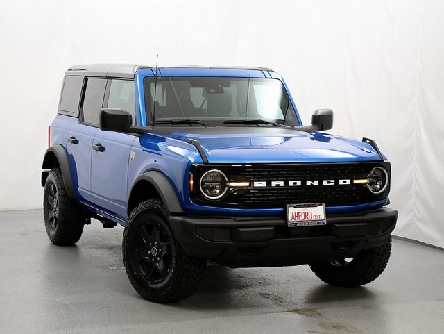 2025 Ford Bronco 4-Door Big Bend's photo