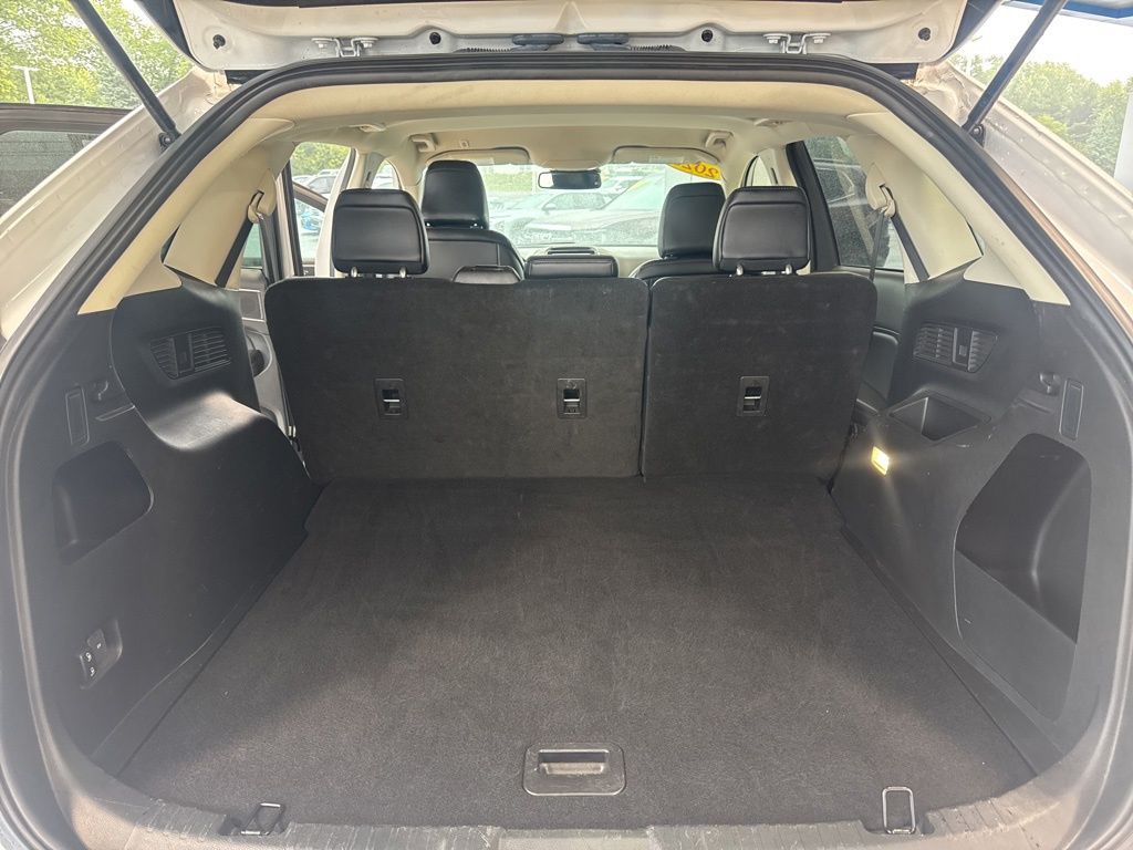 2023 Ford Edge SEL photo 19